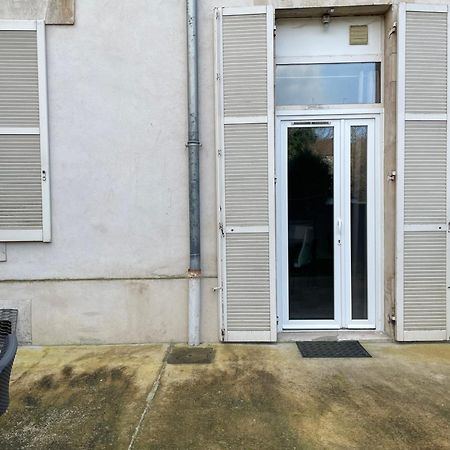 Charmant Appartement Avec Jardin Нанси Екстериор снимка